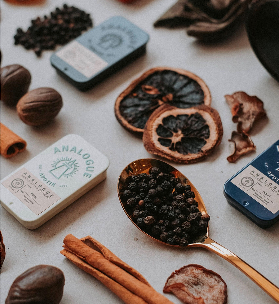 Analogue Apotik hero banner